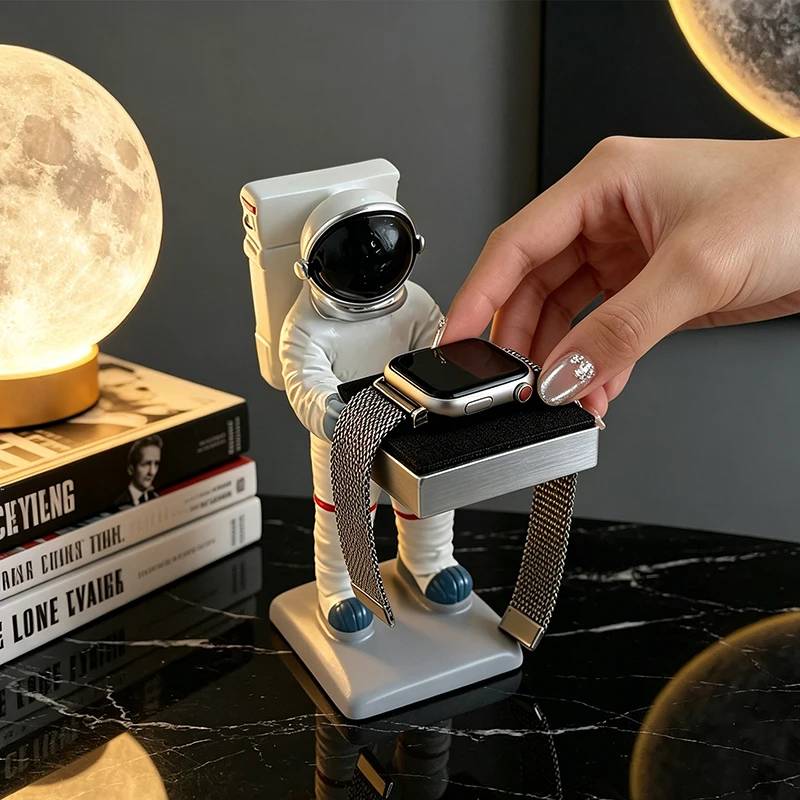 Smartwatch Apple Watch - Creative Astronaut Resin Watch Stand Spaceman